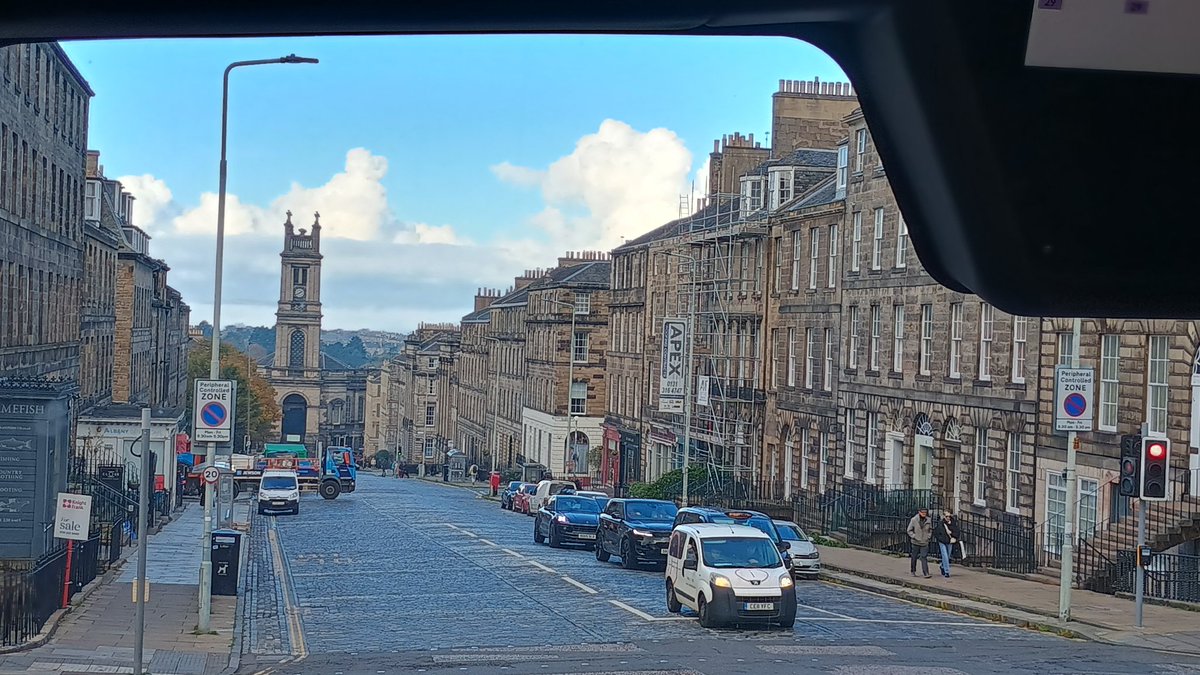 JohnGelson's tweet photo. Thank you @on_lothianbuses @EdinburghTrams for a great day seeing the sights across Scotland's capital city - just £5 with #TapTapCap took me to Portobello, Stockbridge, Newhaven Harbour and more! https://t.co/3GHZgRyG5i