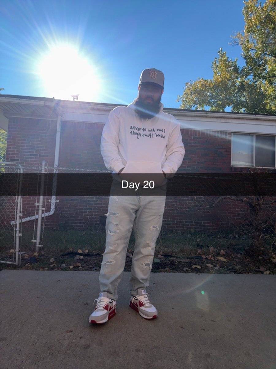 KicksNfitteds26's tweet image. 31 days of #JBSV Just trynna give my brother @JBfromchicago his flowers. If you have anything from his brand, feel free to rock & post
Day 20 #LostAndFound hoodie
KOTD #AirMax90 โAthletic Clubโ
FOTD #WashingtonNationals #PINdejos #StartingCapFive #KillerCombo