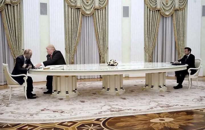 <a href="/VirginiePerez15/">⚜ France for Trump ⚜</a> Le plan de table est déjà prêt.