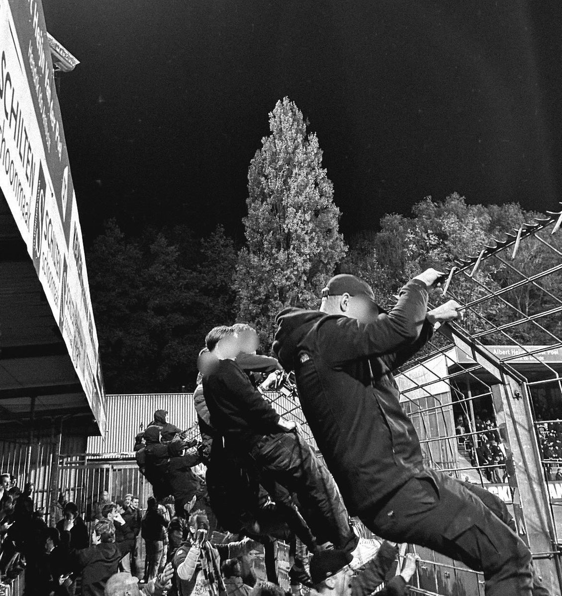 CVDL0416's tweet photo. Lekkere Awayday op de maandag. 👊🏼
#dorrkc https://t.co/lcDBKp8fP3