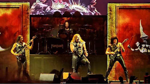 BLABBERMOUTHNET's tweet image. MANOWAR's JOEY DEMAIO Explains Delay In Releasing Re-Recorded 'Sign Of The Hammer' Album blabbermouth.net/news/manowars-…