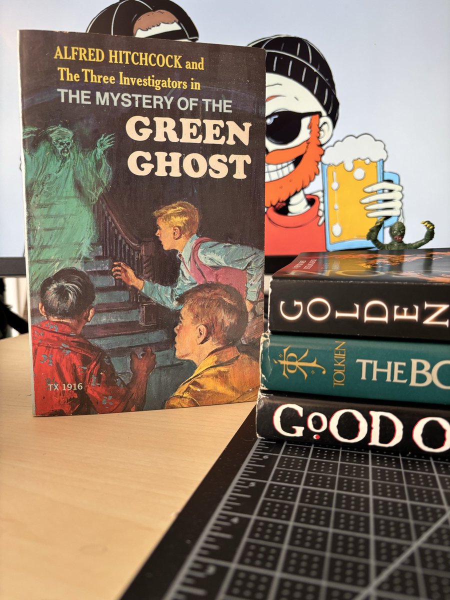 ZacharyStaggs's tweet photo. More recent book finds #books #collection https://t.co/fjX7uj6M1Y