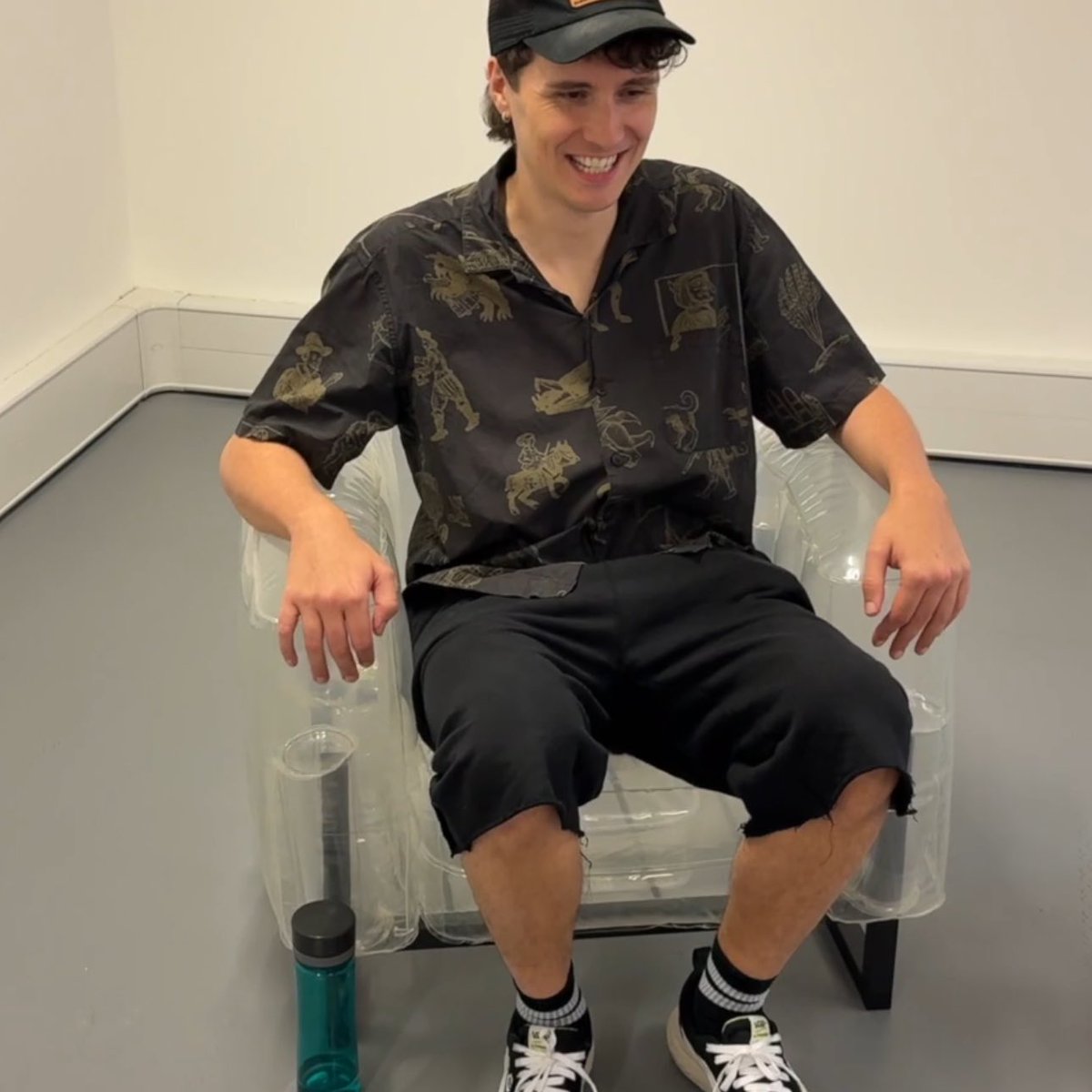 im sorry but this is a lesbian