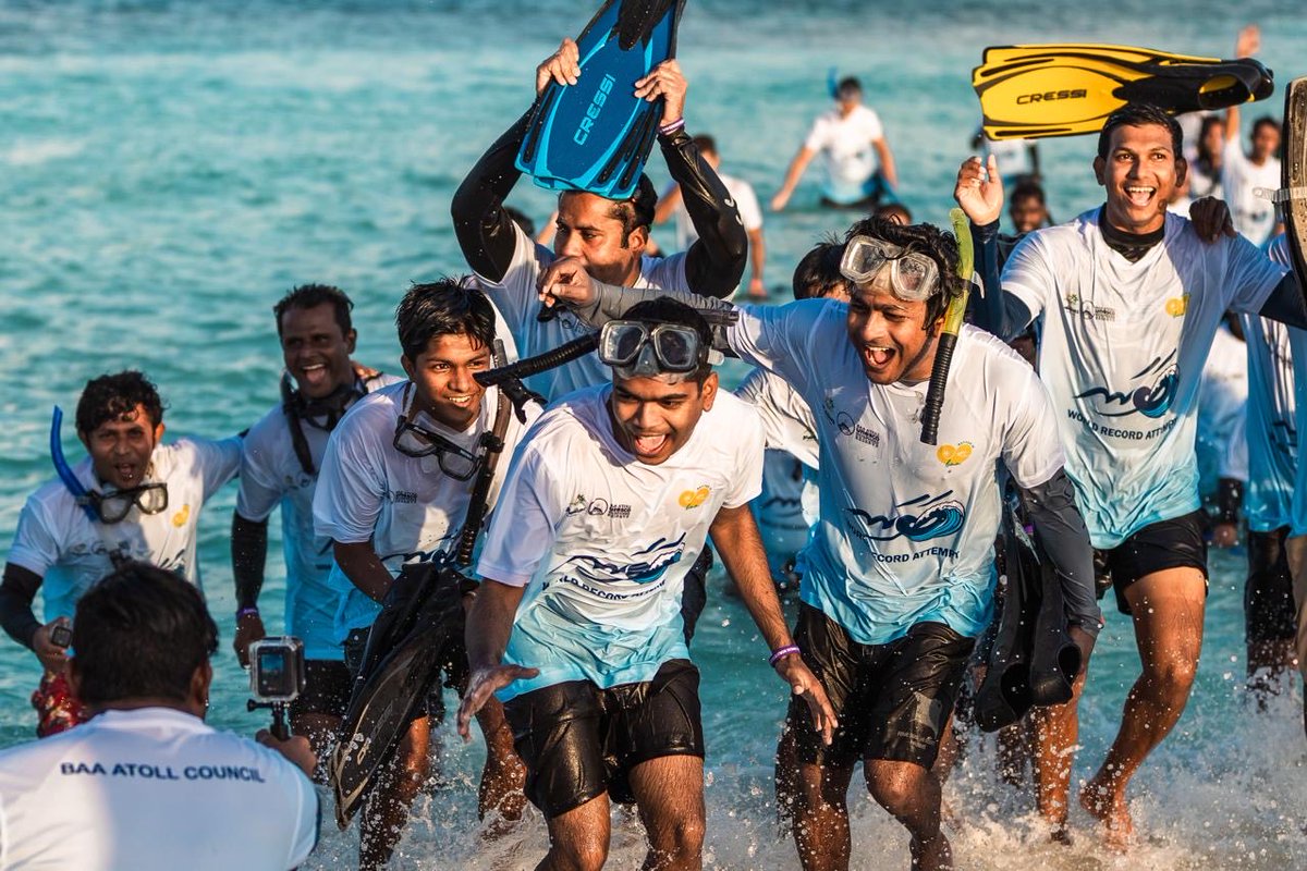 MohamedNasheed's tweet photo. Great to see people across Baa atoll try for a world record for people snorkeling simultaneously in multiple locations. Congratulations to the atoll council @BaaAtollCouncil for helping organise this smart initiative!
@afrahBraees https://t.co/ZK8XXX2FQz