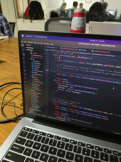 AbhiCodes15's tweet image. When your code finally works after hours of debugging… and you still don’t know why
