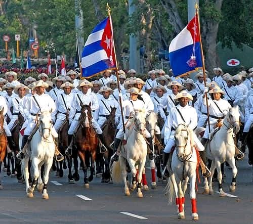 Borrego8Helen's tweet image. 🇨🇺Desde el Gobierno Municipal en Güira de Melena, Feliz Día de la Cultura Cubana.👏👏👏💯
#PoderPopular
#ArtemisaJuntosSomosMás