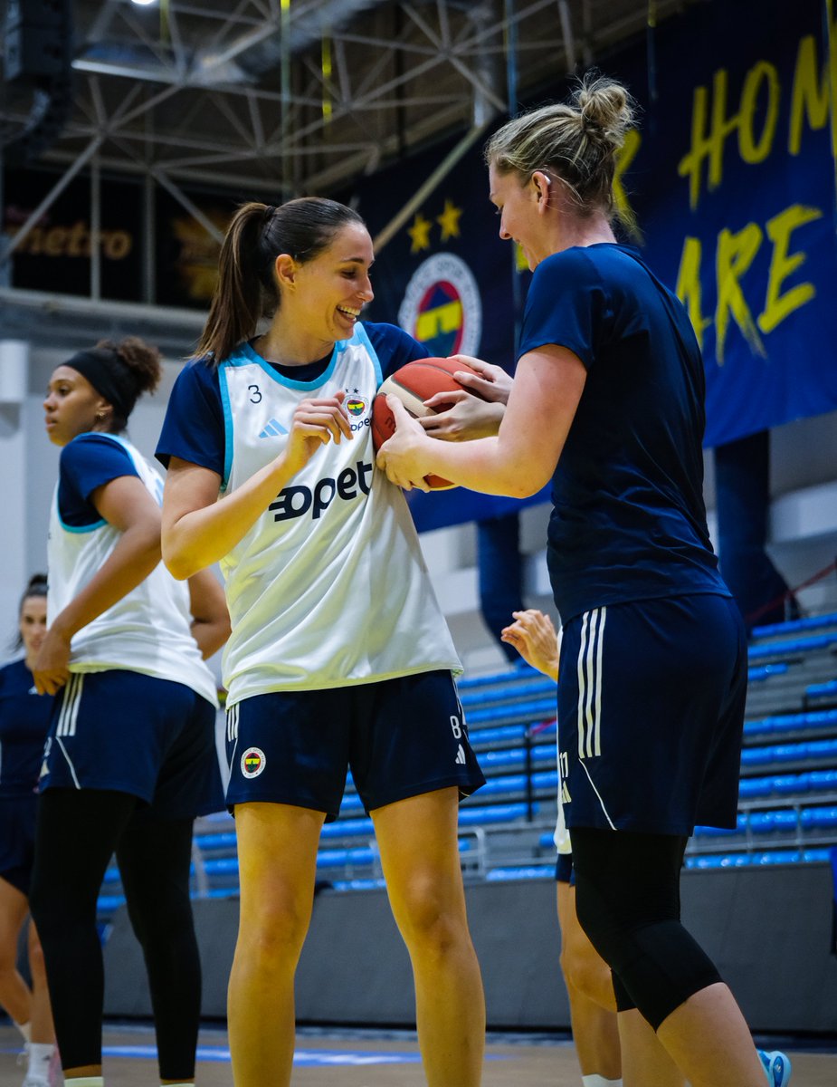 🏀 is what we live for.

#PotanınKraliçeleri #EuroLeagueWomen