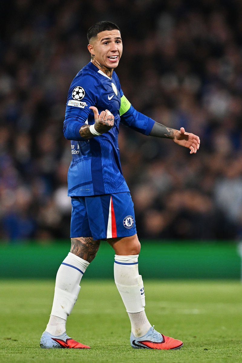 I don’t know about you, but for me Enzo fernandez  is a better midfielder than iniesta .

Enzo scored 12 league goals in just 2 seasons for Chelsea .
Iniesta  managed 35 league goals in 16 seasons at barca with xavi, busquet, Messi playing with him  😭

Imagine how many goals