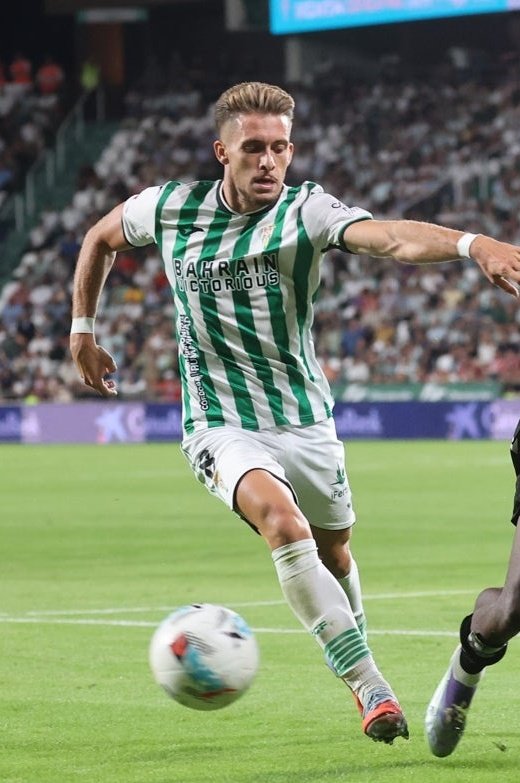 ⚔️ ¿Os imagináis ahora mismo un Córdoba sin este tío? 

🙂‍↔️ Yo tampoco