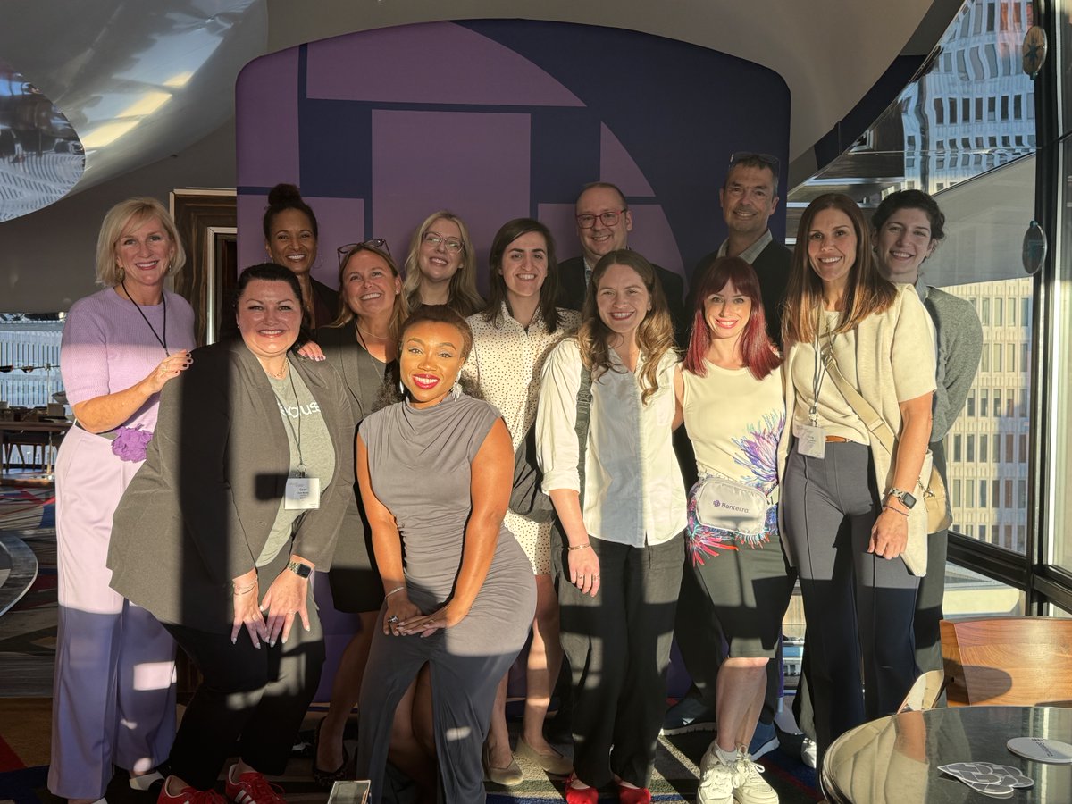 BonterraTech's tweet image. We celebrated the launch of Bonterra Que with skyline views, specialty cocktails, and an incredible group of changemakers at #AFPLead. 

Shoutout to @AFPIHQ for helping us chart a smarter way forward for #socialGood.