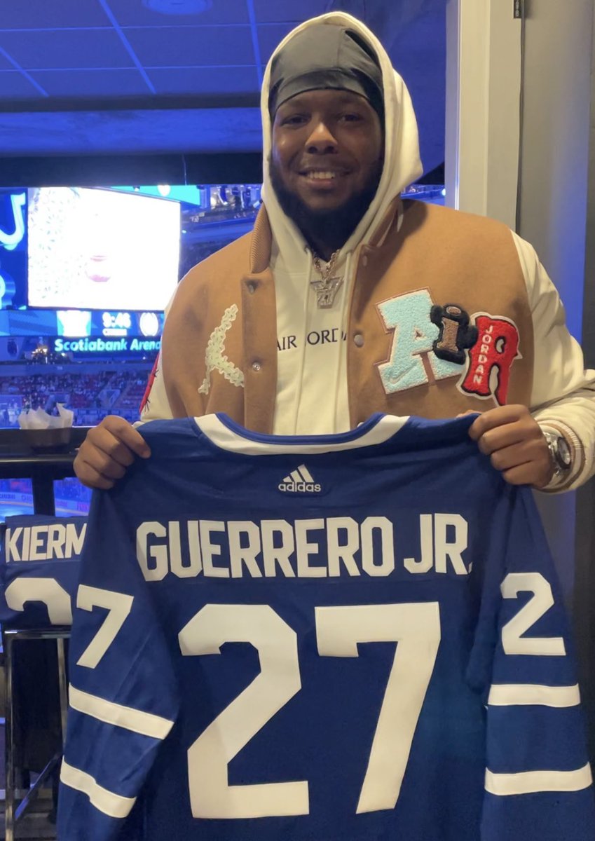Leafslatest's tweet image. Vladdy has had the passion since the day he stepped foot in Toronto. Pulling up in an Auston Matthews jersey ahead of one of the biggest games in franchise history is so epic.

Can’t wait until they get the job done. 💙🤩

#LeafsForever