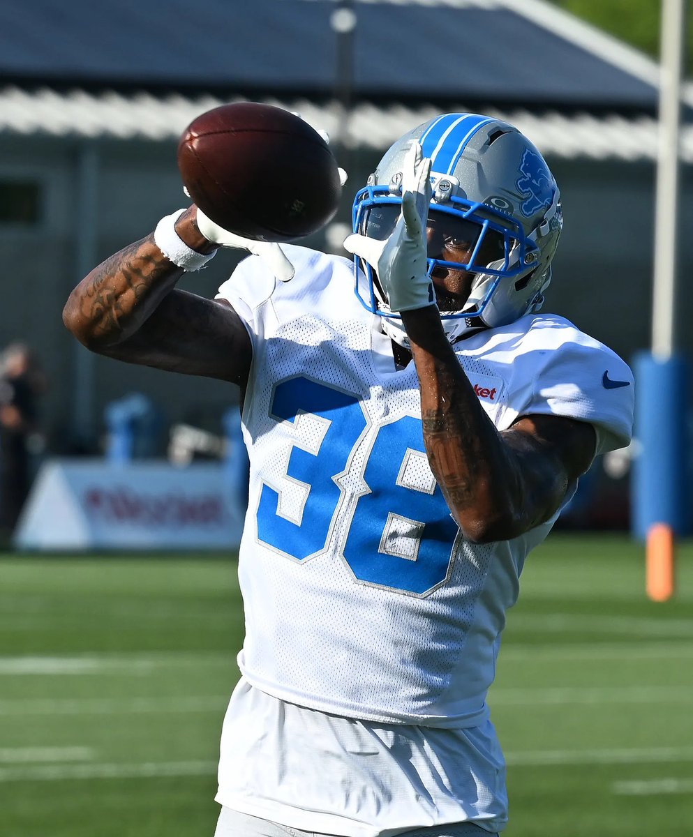 The amount of times Baker tried to test Nick Whiteside and Whiteside answered every single time

Dude was playing in the UFL last year