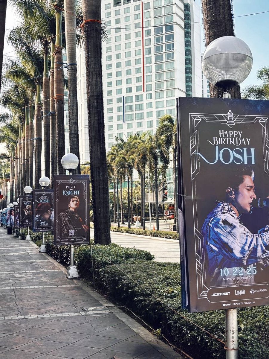 OnJCStreet's tweet image. A move so bold, it took over the streets of Araneta 🔥
Never-before-seen snaps of our Grandmaster now light up the city for his big day!
Board is yours now. QRT your photo & make your move ✨
JC TAKES THE STREETS
@JoshCullen_s #JOSHCULLEN
@SB19Official
#JCWinningtheGame