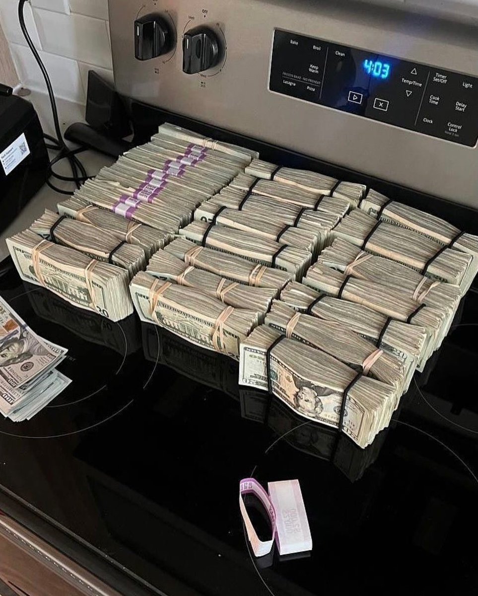 leach_juli43532's tweet image. Claim Now…

Like and RT To Affirm !!