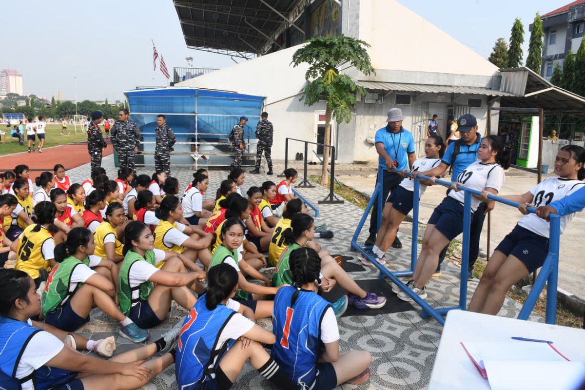 Kodaeral_III's tweet image. DANKODAERAL III TINJAU LANGSUNG TES SAMAPTA CASIS CABA DAN CATA DI KODAMAR
#tnial #tni_angkatan_laut #jalesvevajayamahe #koarmada_ri #caba #cata