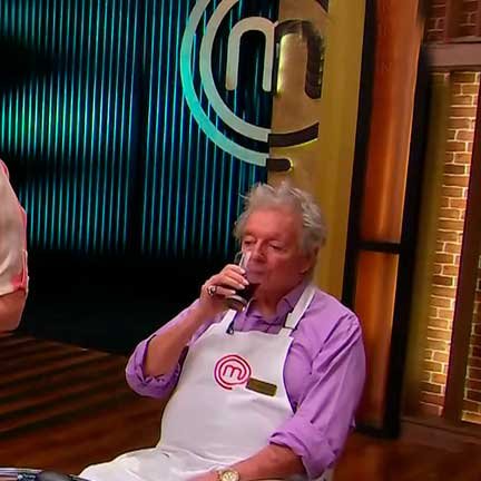 Todos estresando con la cocina.
Andy: 
#MasterChefCelebrity