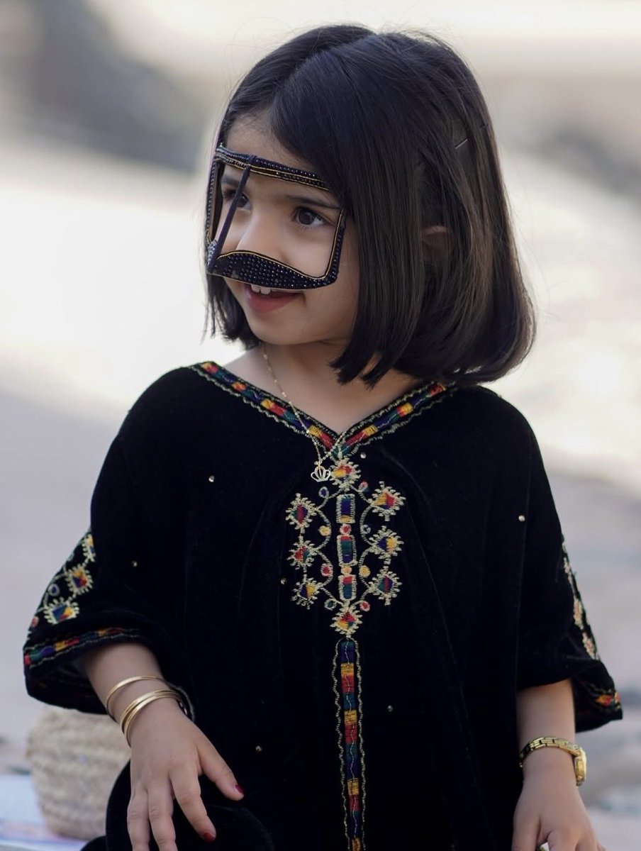 #صباح_الخير
.
.
للصبــــاح حكـــايات جميـــله.. نسائم الطيبون عطرهم  وعبيرهم ؛ نورهم وصفائهم ؛ضيائهم ونقائهم .🦋🕊️