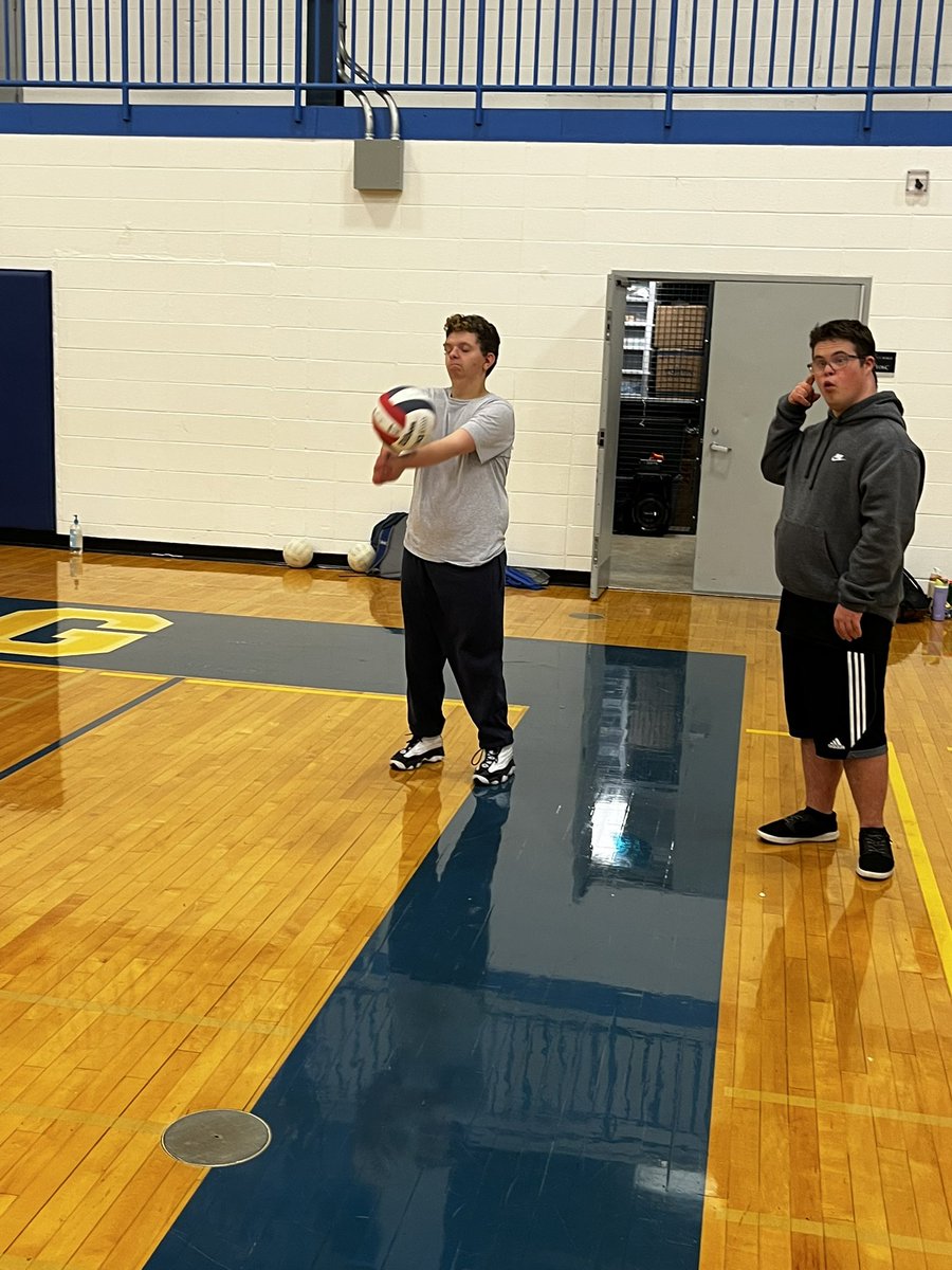 CSSpecOlympics's tweet image. Thank you  @CSVBwomen for sharing the court with us today! @elliebrtis @SandburgHS @EaglesAthletics