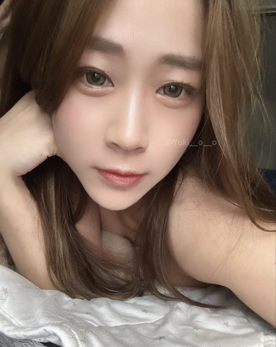 おはよう♡
一緒にお布団でぬくぬくしない？？