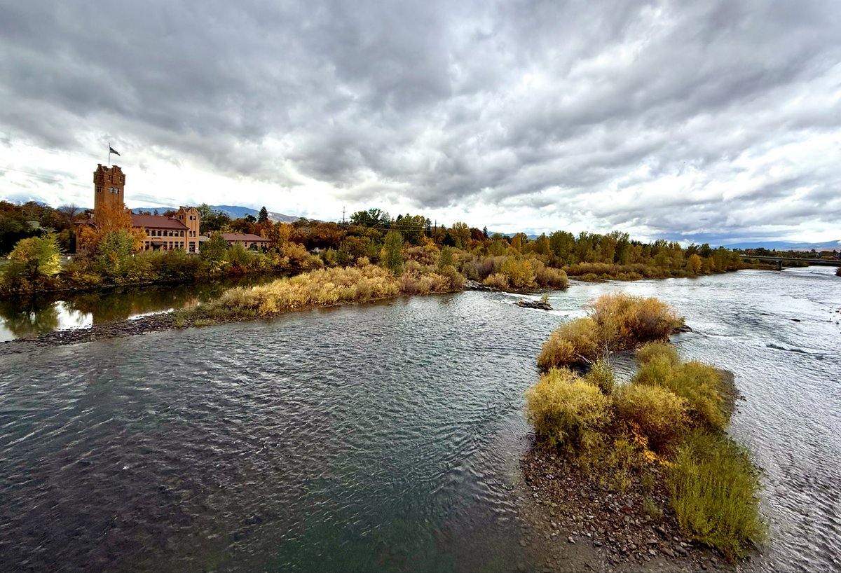 While I was out downtown taking some fall cell phone photos. That’s the Boone and Crockett building. Formally the Milwaukee depot built in 1910. #MissoulaMt. #ClarkForkRiver