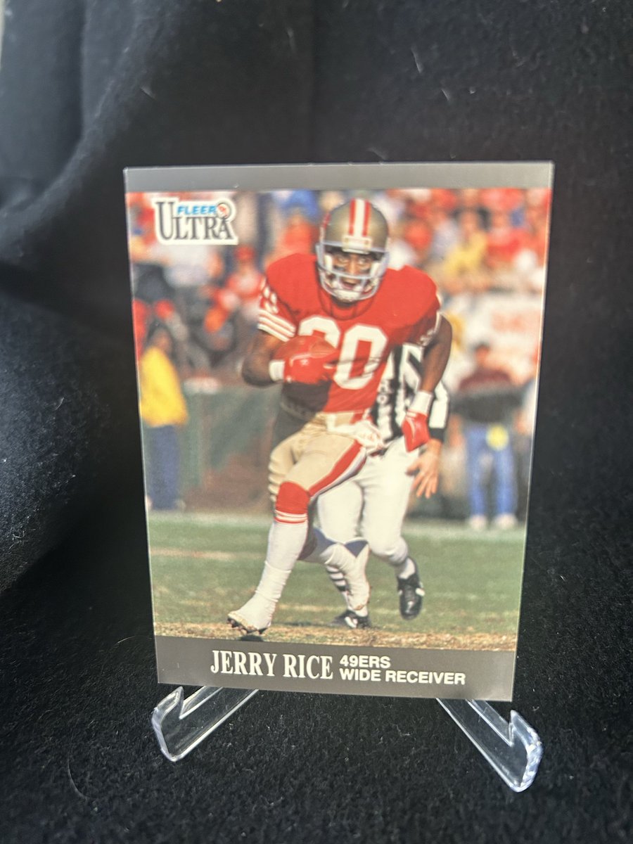 CardBreakCalc's tweet image. I feel like this is the perfect picture for 80, he always seemed to be in the open field.