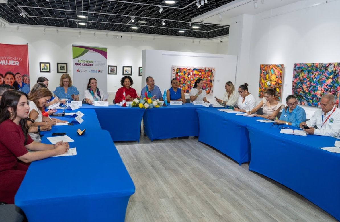 ONUMujeresCol's tweet photo. #EntornosQueCuidan
Estamos junto a @CanadayColombia en Villavicencio para mostrar cómo una alianza #Multiactor construye un Sistema de Cuidado Inclusivo.
El objetivo: impulsar a #Villavicencio como referente de la sociedad de cuidados y apoyos. https://t.co/9VfOD52Rrz
