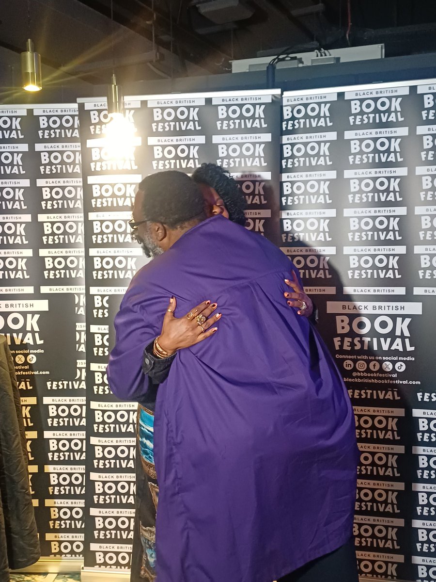 fabianmthomas's tweet image. I&apos;ve wanted to meet and share space with Tabitha Brown for years. In my imagination, shi a mi bonafide sistren, an mi Chance, Choice and Quest a linky. @BBBookFestival made this dream come true!!
#fabianmthomas #fabianmthomasiwrite #tabithabrown #bbbf2025