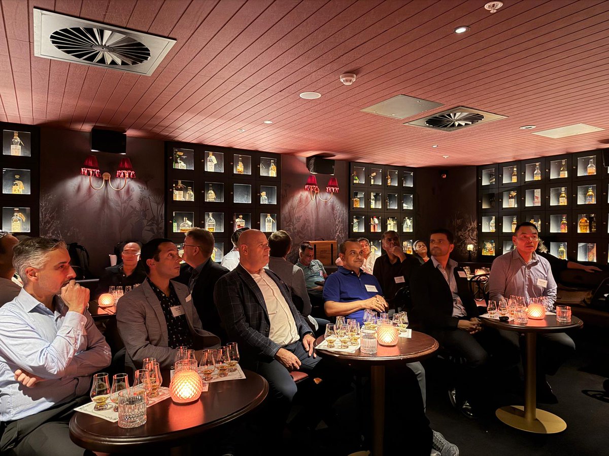 gigamon's tweet image. It&apos;s been a busy week giving Australian customers a taste of Gigamon Application Metadata Intelligence — and a splash of whisky too 🥃
Turns out #GenAI visibility pairs well with a good single malt!

#MetadataMatters