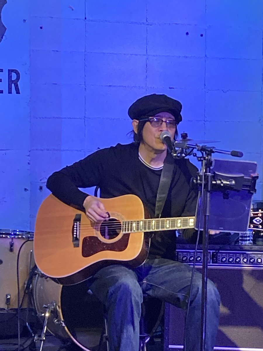 10月18日-19日、札幌からスタートした杉本恭一「アコギな夜」。独演でありながら超絶パワフル&amp;エネルギーの塊であり､その上笑えたり泣けたり興奮させられたりと半端なく、しかも両日で全く異なるセットがまたやばかった！見ることができて幸せでした。こちらはそれぞれの日のリハを撮ったものをお裾分