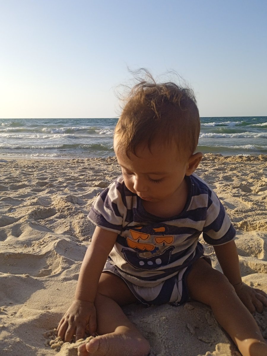*My sister’s baby sleeps in a tent near the sea — a place no child should call home.*  
Each night, he shivers in the cold, and the approaching winter brings more fear than hope.  
*All we ask is for a safe, warm space to protect him.*  
Please🫂🙏💔
🔗 gofund.me/26a0649ef