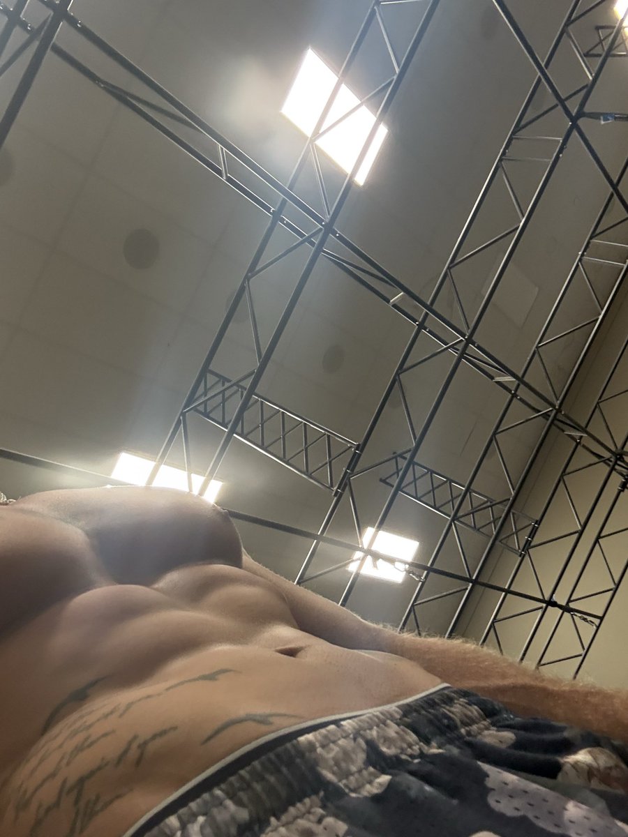 These abs demand tribute.