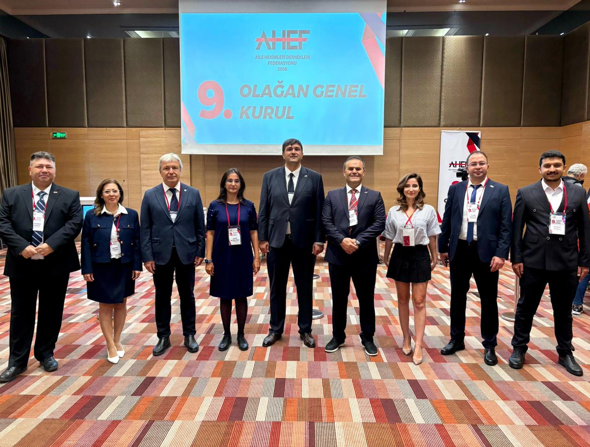 Değerli Meslektaşlarımız, Değerli Aile Hekimlerimiz;
20.10.2025 Tarihi itibariyle yapılan AHEF Yönetim Kurulu toplantımızda açık oylama usulü yöntemi ile yönetim listesinin belirtilen şekilde oluşmasına karar verilmiştir:
Dr. Taner BALBAY (Başkan) 
Uzm. Dr. Çiğdem AKAYDIN (Genel