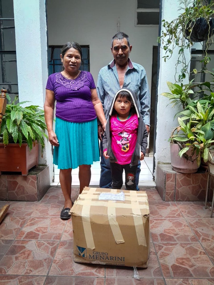 Buenas tardes pueblo de Twitter. 

Llega de nuevo ese tiempo en el que Kathy tiene que volver por su tratamiento al Roosevelt. 

Varios de ustedes me pidieron que les recordara para poder sumarse a costear los gastos de transporte/alimentación y hospedaje si no logramos encontrar