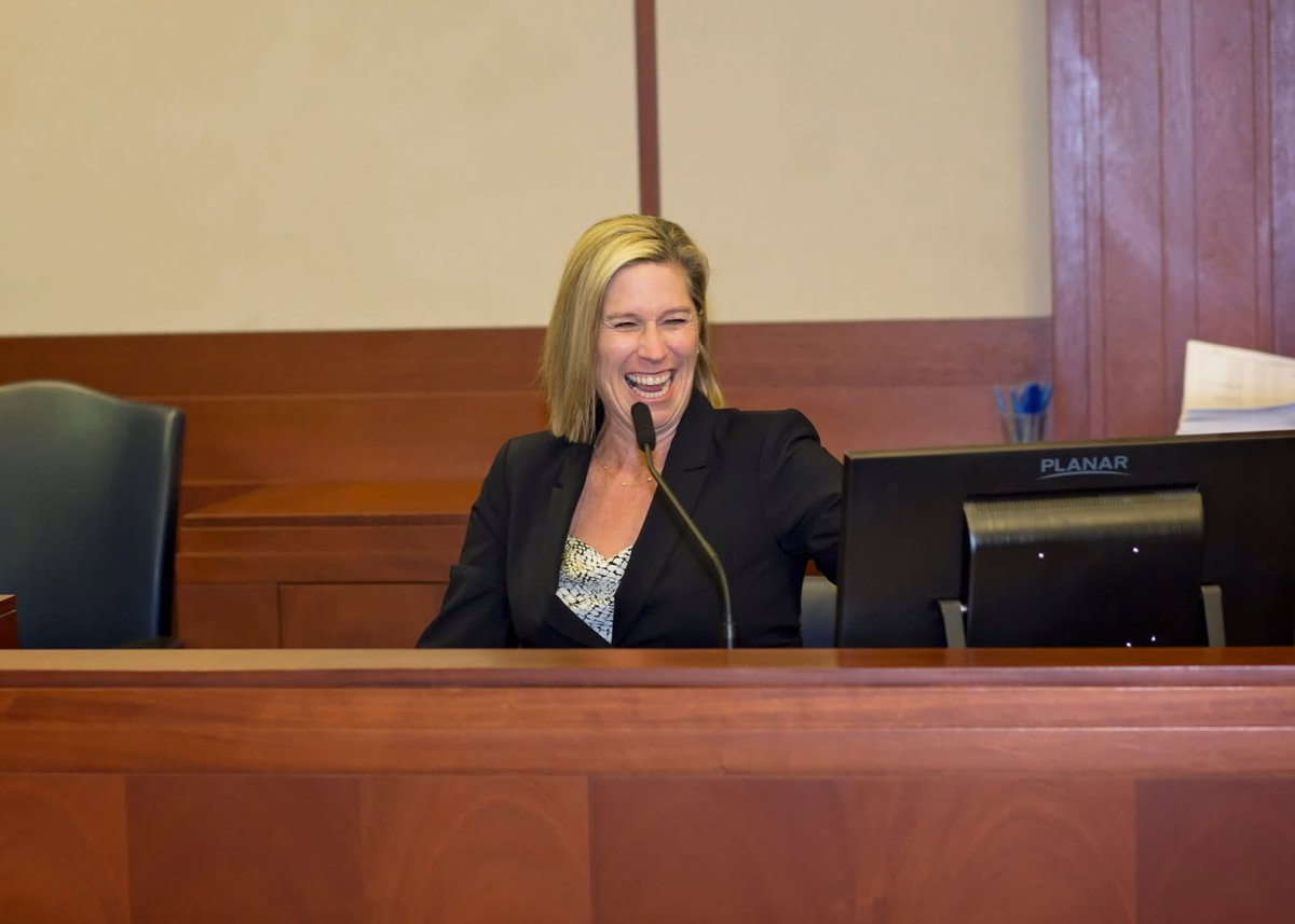 Angela Ross tweet media