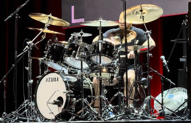BLABBERMOUTHNET's tweet image. Watch: SLIPKNOT's ELOY CASAGRANDE Appears At 2025 Edition Of THE UK DRUM SHOW blabbermouth.net/news/watch-sli…