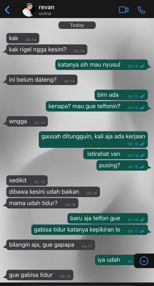 cloudeneyyy's tweet image. 337.🎈