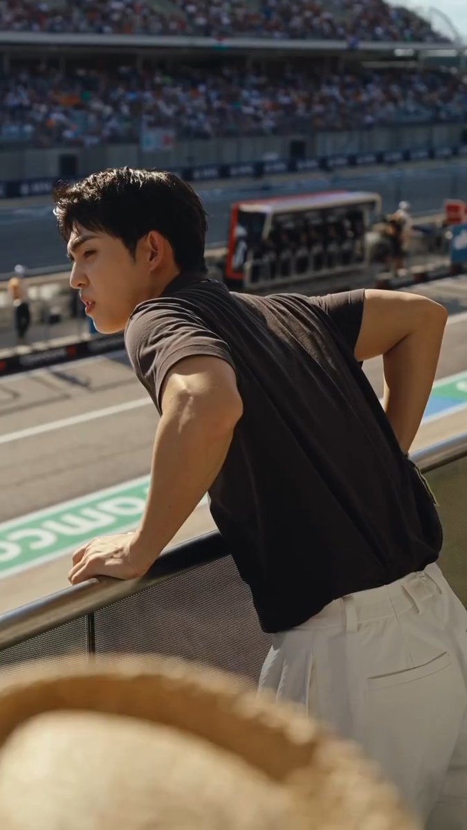 cheolcherryclub's tweet photo. BOSS SCOUPS AT F1 US GP
#SCOUPSatF1AustinGP #BOSSxSCOUPS
@pledis_17 @F1 https://t.co/BRjRpAcQVv