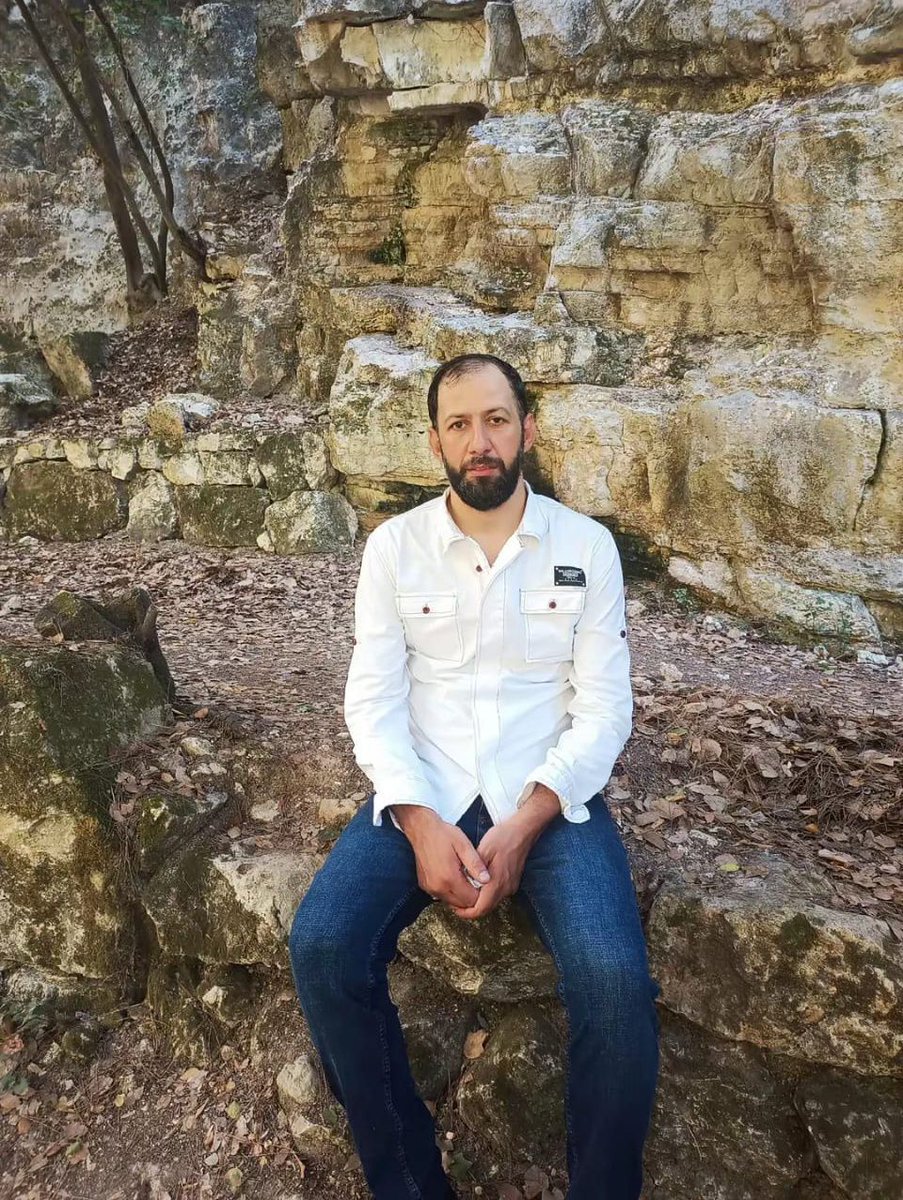 عائلة الأسير اللبناني حسن يوسف قشقوش تؤكد أنه على قيد الحياة وتم أسره على يد جيش الاحٮلال، بعد أن تواصلت مع الأسير الغرْي وتأكدت من المعلومات الصحيحة التي ذكرها.