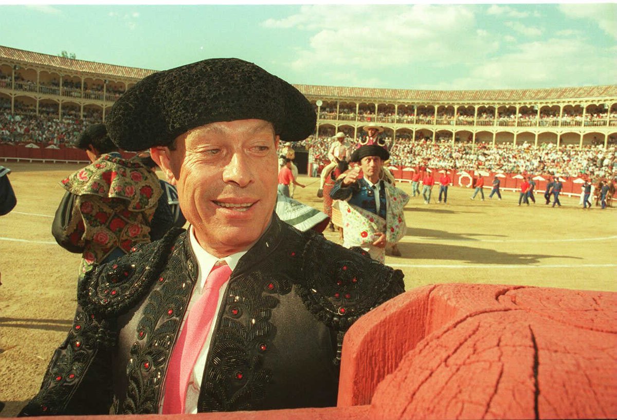 Mañana se cumple 25 años que se retiró el torero más sincero de todos. 
Nunca se traicionó y su autenticidad forjó una forma de entender la vida.
Yo soy Currista.