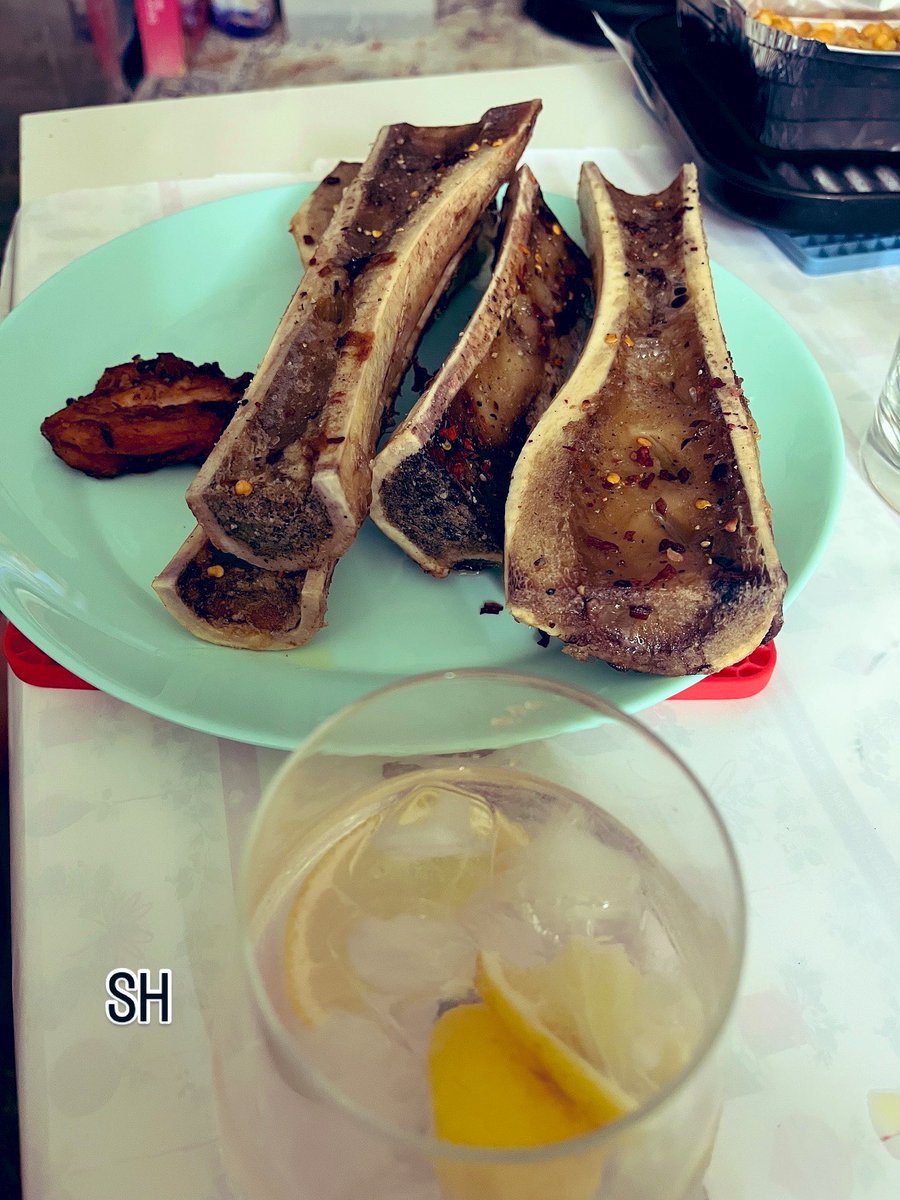 Agent99c's tweet image. Happy Monday  Bone marrow day Scotch #foodie #bonemarrow #scotch #monday #food #yum #eatwell