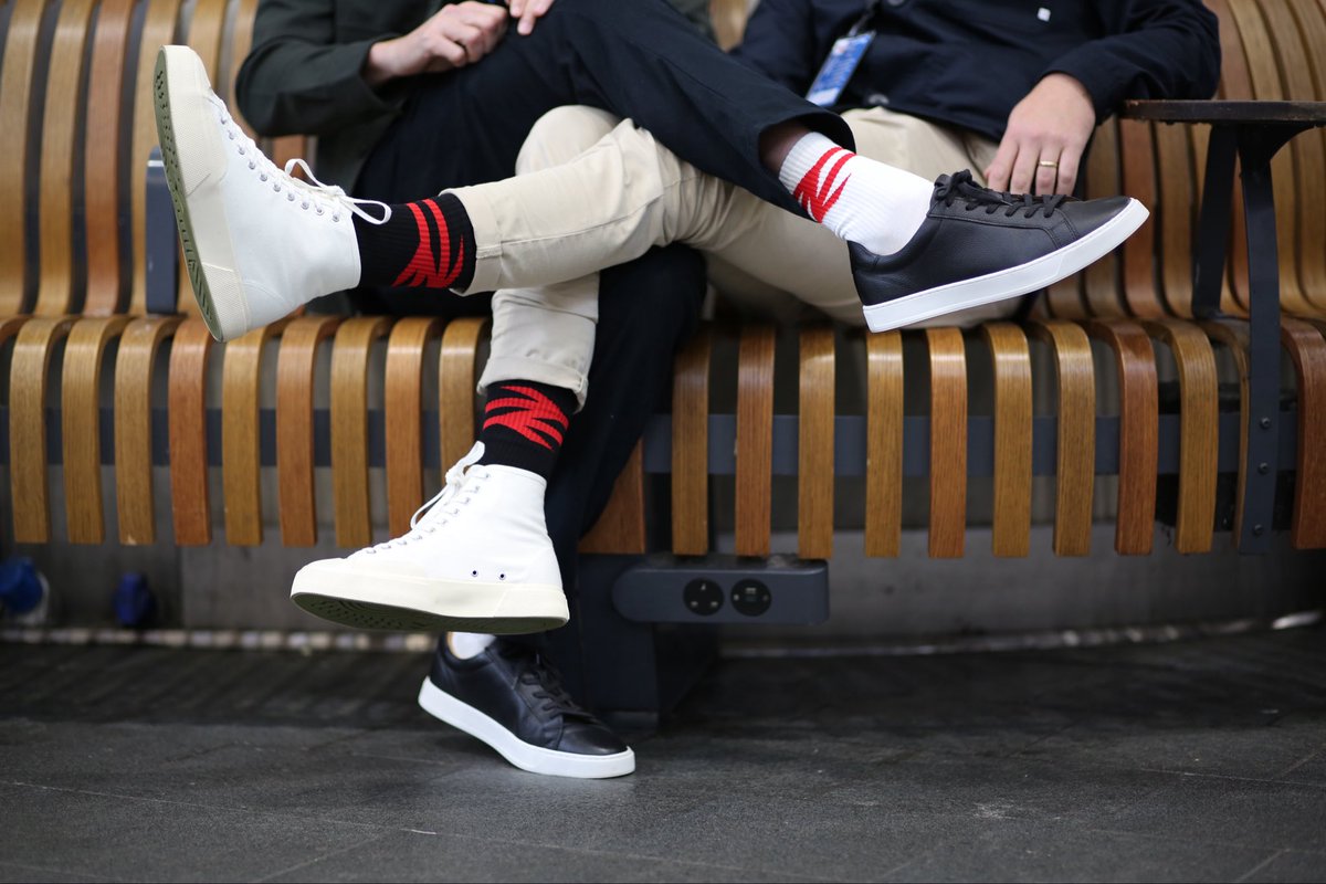 kevinlan_'s tweet image. Our Rail Clock and Double Arrow merchandise is now available on the design museum shop. Socks are the next level! designmuseumshop.com