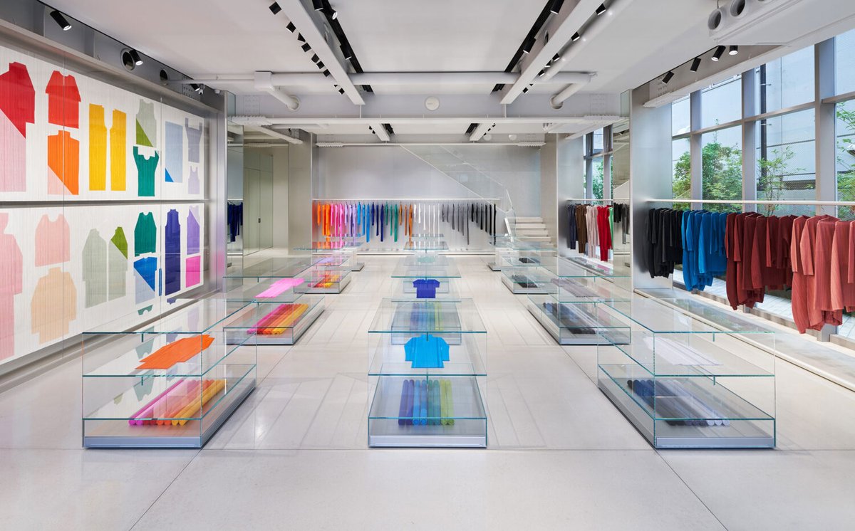 TOKUJIN YOSHIOKA 吉岡徳仁 (@TokujinYoshioka) / Posts / X