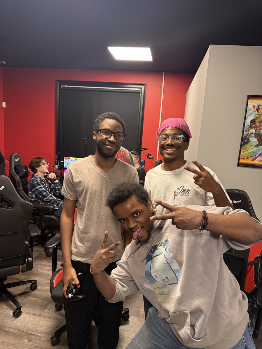 r2egaming's tweet image. Congratulations To @lukeySSB For Winning Ultimate Showdown #3

Thank You Everyone For Coming Out And Supporting The Tourney🚀

@PuffballPlasma @ManteMordio2 @TudekSSBU @MikeMMMaster 

#charlestonsc #ssbu #smashultimate