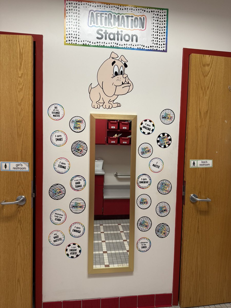 Iteach2ndgrade1's tweet image. Affirmation Station! It’s good for the adults that walk by too! 🥰❤️  #MondayMood #clearthelist amazon.com/hz/wishlist/ls…