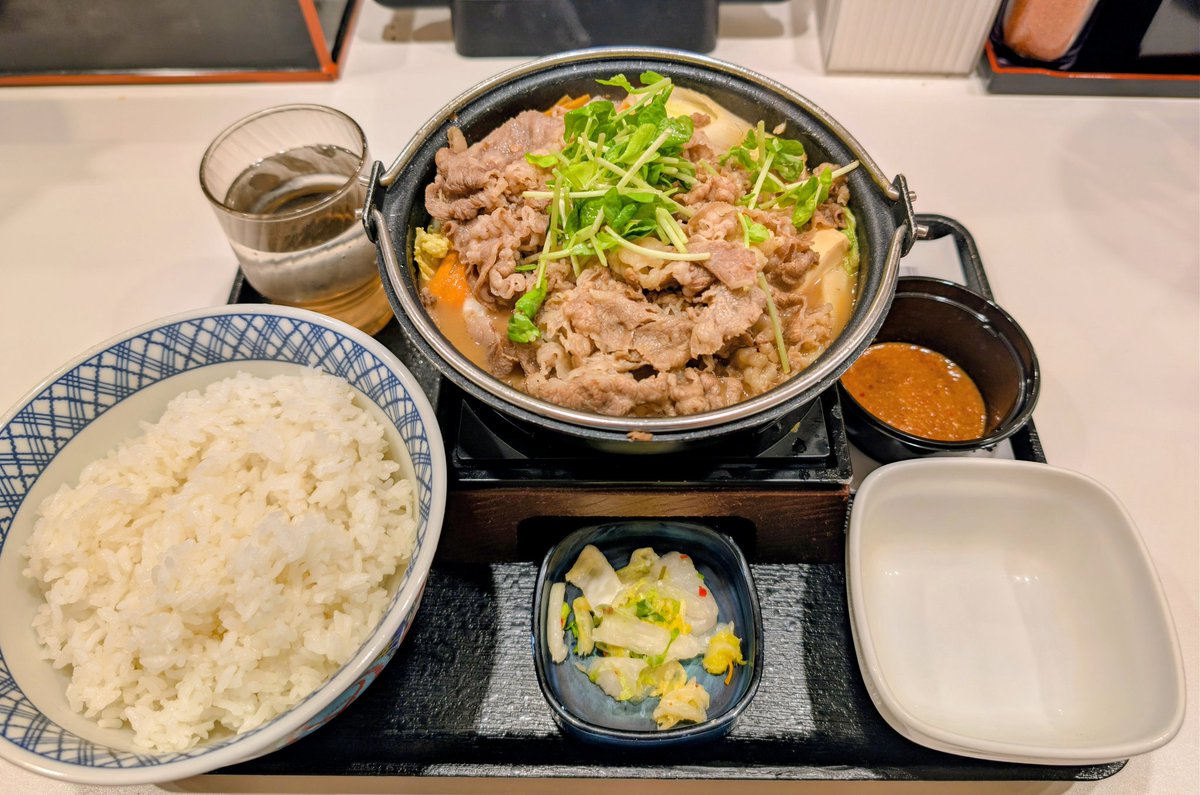 朝から元気に大盛5杯( ˊᵕˋ*)🍚
毎朝起きたら肘痛いの勘弁ンゴ🫠
とりあえず今日も一日頑張るぞい！