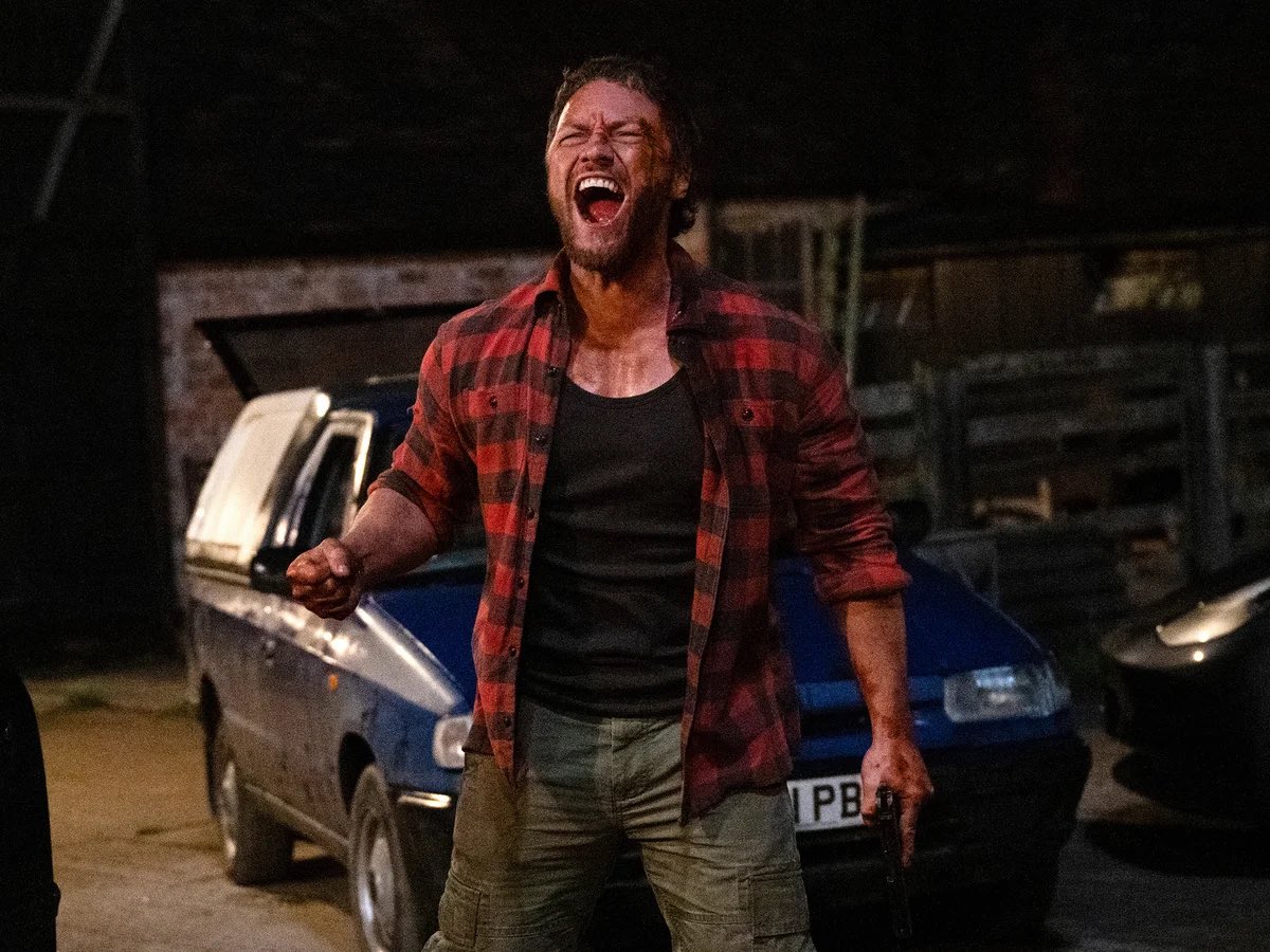 My h*rny ass would’ve started singing Eternal Flame right along with him I’m sorry