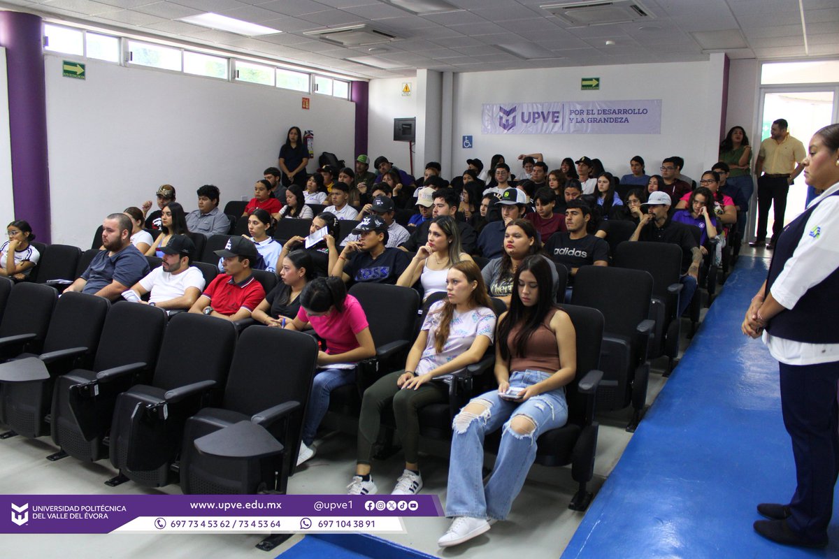 UPVE1's tweet photo. En el marco del Día Internacional de la Lucha contra el Cáncer de Mama, se presentó una conferencia impartida por personal del IMSS Bienestar La Reforma, con el objetivo de concientizar sobre los riesgos y síntomas del cáncer de mama, su prevención y tratamiento. https://t.co/yhde1WJ9Nh