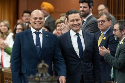 Mainlysports1's tweet image. Meet JD Vance’s best friend and confidant, here to screw Canada like the GOP it’s screwing America. Psyop simp.