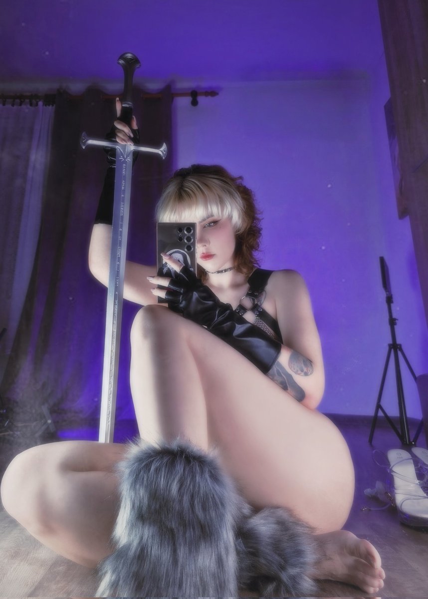 thicc mittens tweet media