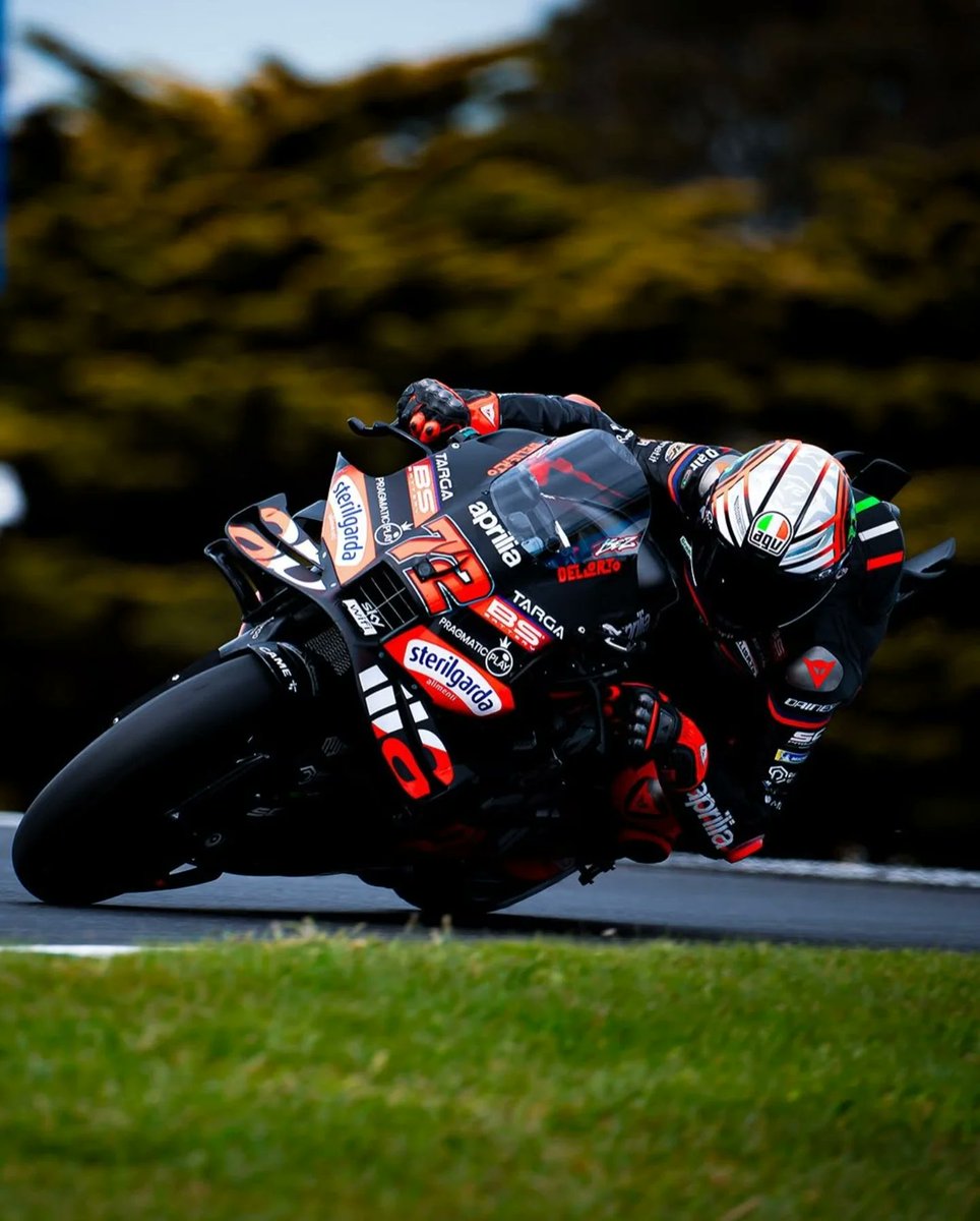ApriliaPlanet's tweet photo. #SuperTop ‼️ @Marco12_B ❤️
.
#ComeOnGuys ‼️
#ForzaRagazzi ‼️
@ApriliaOfficial ❤️🇮🇹🔥
.
#MotoGP #AustralianGP
. https://t.co/bKj27bwtUK